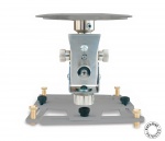 Крепление проектора массой до 45 кг, регулировка поворота 360º и наклона до 45º, серый цвет