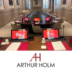 Муниципальный совет Монако выбрал для мэрии Arthur Holm DynamicX2Talk