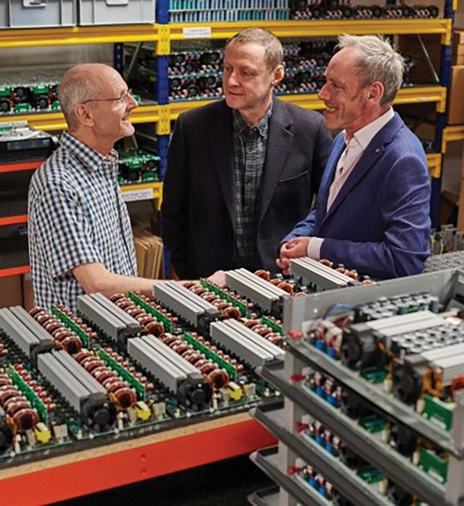 УИЛЬЯМС, ВЕР И СМОЛЛИ В ПРОИЗВОДСТВЕННОМ БЛОКЕ LINEA RESEARCH