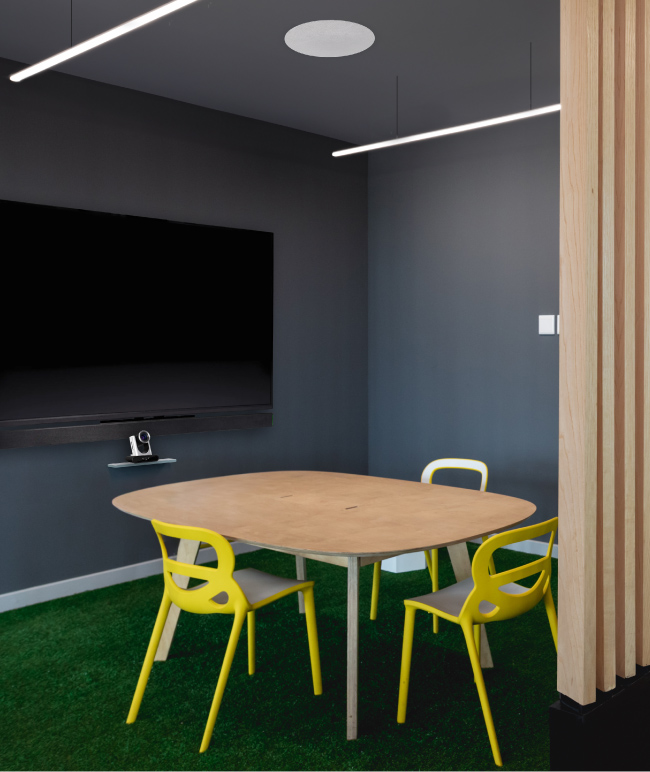 Huddle small Set #4-1, малая переговорная, решение 4 Huddle small Set #4-1, малая переговорная, решение 4