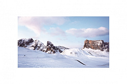 55" Дисплей для бесшовных видеостен, ультраузкий шов <1 мм, 700 нит, 24/7, BTB 0,88 мм, webOS 4.0, FHD, UHD на проход, Smart calibration